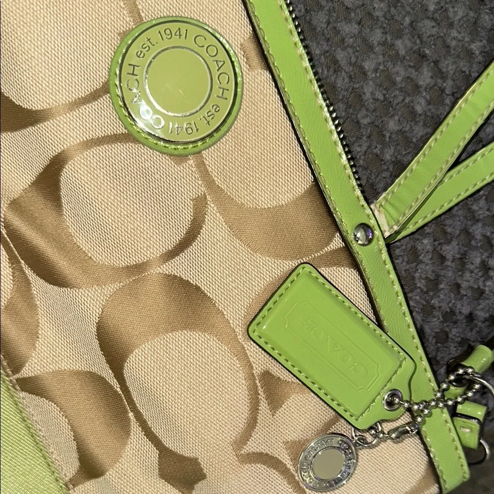 Coach Green and Tan Signature Tote Bag - Picture 4 of 14